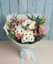 Букет цветов из:  Розы, Лизиантусы и Хризантемы в Ахтубинске