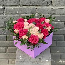 Цветочная композиция из Розы в коробке в Ахтубинске