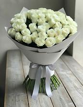Букет 35 Белых роз в Ахтубинске