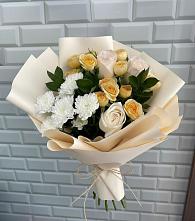 Букет цветов из:  Розы и Хризантемы в Ахтубинске