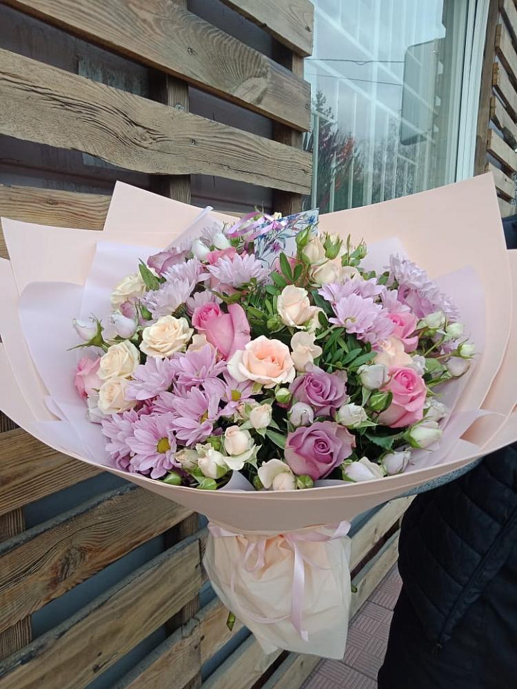 Букет цветов из: Розы и Хризантемы в Ахтубинске