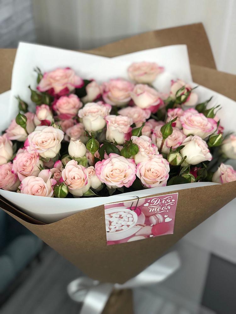 Букет цветов из: Розы в Ахтубинске