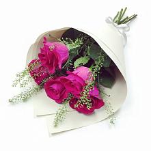 Букет цветов из:  Розы в Ахтубинске