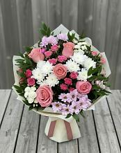 Букет цветов из:  Альстромерии, Гвоздики, Розы и Хризантемы в Ахтубинске