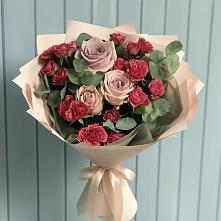 Букет цветов из:  Гвоздики и Розы #REPLACE_PRED# Ахтубинске