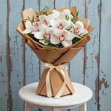 Букет цветов из:  Орхидеи и Розы в Ахтубинске