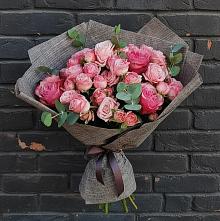 Букет цветов из:  Розы в Ахтубинске